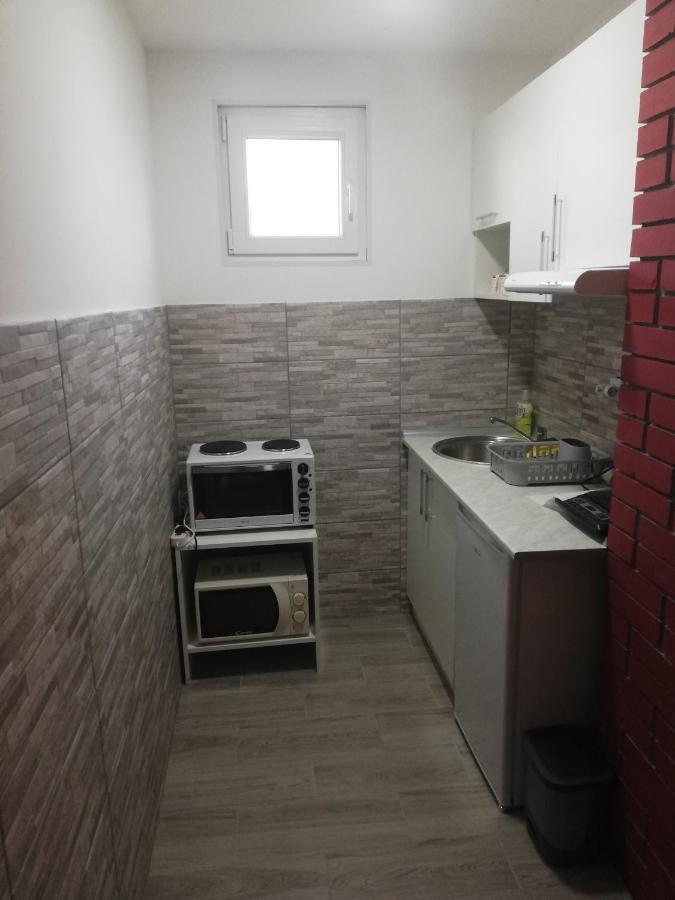דונג'י מלינובאץ' Apartmani Kuljanin מראה חיצוני תמונה