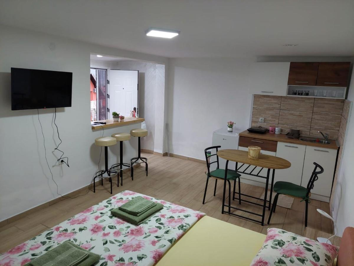 דונג'י מלינובאץ' Apartmani Kuljanin חדר תמונה